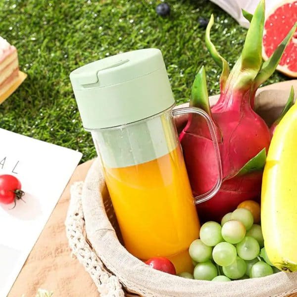 Elite Choice Portable Mini Juicer Blender with Straw Cup – USB Rechargeable (500ml)